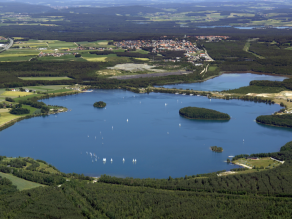 Luftbild des Wackersdorfer Sees