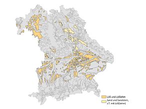 Graue Karte von Bayern, in der mit beiger und orangener Farbe die Verteilung von Löß und Lößlehm, sowie Sand und Sandstein mit Löß(lehm) wie im vorangegangenem Text beschrieben dargestellt ist.