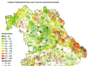 Bayernkarte mit unterschiedlicher Verteilung der nutzbaren Feldkapazitäten