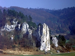 Felsen des Burgstein bei Dollnstein