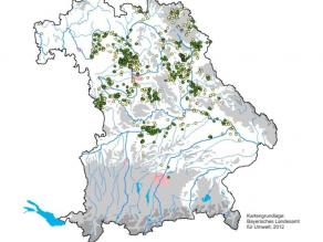 Bayernkarte mit den Fundorten der Knoblauchkröte. Zahlreiche Fundorte konnten bei neueren Kartierungen nicht mehr bestätigt werden