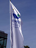 LfU in Augsburg zeigt Flagge: Umweltmanagementsystem EMAS entlastet die Umwelt LfU in Augsburg zeigt Flagge: Umweltmanagementsystem EMAS entlastet die Umwelt