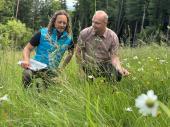Christian Salomon (Biodiversitätsbeauftragter der Regierung von Unterfranken) und Michael Neuner (Leiter der Forstverwaltung Lohr am Main) begutachten die Flächen im Stadtwald. Christian Salomon (Biodiversitätsbeauftragter der Regierung von Unterfranken) und Michael Neuner (Leiter der Forstverwaltung Lohr am Main) begutachten die Flächen im Stadtwald.
