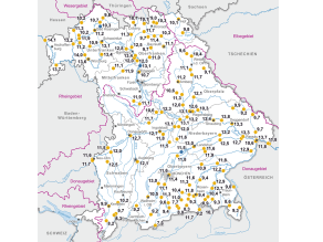 Bayernkarte mit den Wassertemperaturmessstellen an Fließgewässern und dem Jahresmittelwert 2022 in °C.
