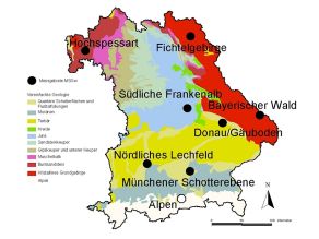 Bayernkarte mit den Messtellen des Intensivmessnetzes in folgenden Gebieten (von Oben nach Unten): Fichtelgebirge, Hochspessart, Südliche Frankenalb, Bayerischer Wald, Donau/Gäuboden, Nördliches Lechfeld, Münchner Schotterebene, Alpen.