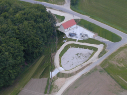 Luftaufnahme der Kläranlage Erlheim
