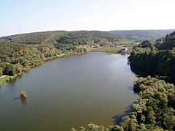 Luftaufnahme des Froschgrundsees.