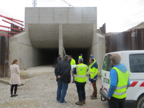 Personen auf einer Baustelle