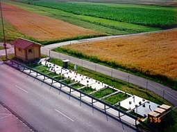 Luftaufnahme der Versuchsanlage zur Untersuchung von Straßenwasser (Stadtentwässerung Augsburg).